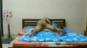 โป๊สาวนักศึกษาลำปาง อยากรู้อยากลองมีแฟนครั้งแรกก็โดนตั้งกล้องเปิดซิงเลยครับ เสียบเข้าร้องดังแทบขาดใจ สงสัยเจ็บ